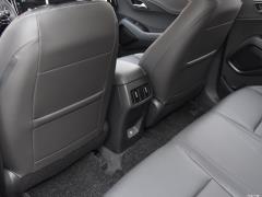 Полноприводная ТОП флагманской версии 240TGDi DCT 2021 года 2021 240TGDi DCT two-wheel drive TOP flagship version Фото 185 из 274