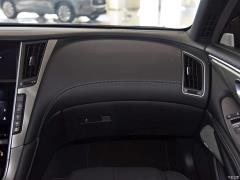 Фото Infiniti Q60 