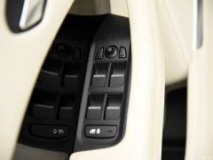 EV400 HSE 2018 г. 2018 EV400 HSE Фото 61 из 97