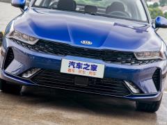 2020 г., 380T GT-Line Ultimate Edition 2020 380T GT-Line Ultimate Edition Фото 22 из 132