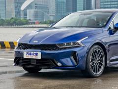 2020 г., 380T GT-Line Ultimate Edition 2020 380T GT-Line Ultimate Edition Фото 23 из 132