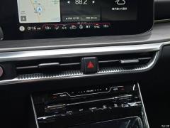 2020 г., 380T GT-Line Premium Technology Edition 2020 380T GT-Line Premium Technology Edition Фото 151 из 710