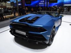 Huracán EVO RWD Spyder 2020 модельного года 2020 Huracán EVO RWD Spyder Фото 7 из 70