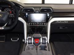 2021 4.0T V8 2021 4.0T V8 Фото 3 из 84