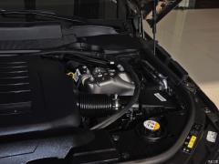 2021 3.0 L6 Сияющий черный выпуск 2021 3.0 L6 Shining Black Edition Фото 11 из 47