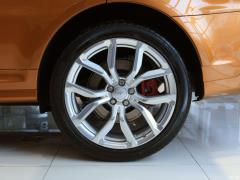 2021 5.0 SC V8 SVR 2021 5.0 SC V8 SVR Фото 29 из 43