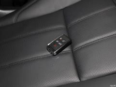 2021 3.0 L6 Сияющий черный выпуск 2021 3.0 L6 Shining Black Edition Фото 78 из 78