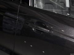 2021 3.0 L6 Сияющий черный выпуск 2021 3.0 L6 Shining Black Edition Фото 46 из 78