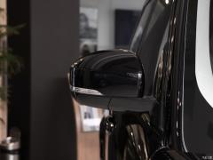 2021 3.0 L6 Сияющий черный выпуск 2021 3.0 L6 Shining Black Edition Фото 15 из 78