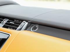 2021 5.0 SC V8 SVR Racing Green Custom Edition 2021 5.0 SC V8 SVR Racing Green Custom Edition Фото 64 из 234