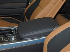2021 3.0 L6 Сияющий черный выпуск 2021 3.0 L6 Shining Black Edition Фото 193 из 234