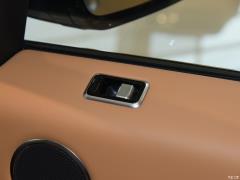 2021 3.0 L6 Сияющий черный выпуск 2021 3.0 L6 Shining Black Edition Фото 215 из 234