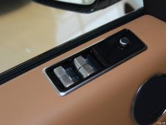 2021 3.0 L6 Сияющий черный выпуск 2021 3.0 L6 Shining Black Edition Фото 185 из 234