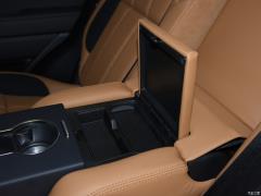 2021 3.0 L6 Сияющий черный выпуск 2021 3.0 L6 Shining Black Edition Фото 209 из 234