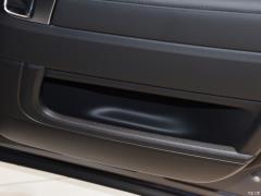 2021 3.0 L6 Сияющий черный выпуск 2021 3.0 L6 Shining Black Edition Фото 65 из 76