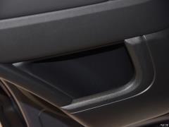 2021 3.0 L6 Сияющий черный выпуск 2021 3.0 L6 Shining Black Edition Фото 54 из 76