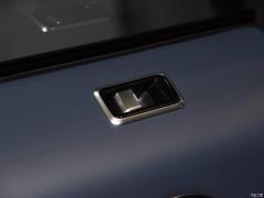 2021 3.0 L6 Сияющий черный выпуск 2021 3.0 L6 Shining Black Edition Фото 52 из 76