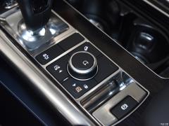 2021 3.0 L6 Сияющий черный выпуск 2021 3.0 L6 Shining Black Edition Фото 31 из 76
