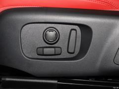 2021 3.0 L6 Сияющий черный выпуск 2021 3.0 L6 Shining Black Edition Фото 212 из 319