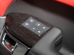 2021 3.0 L6 Сияющий черный выпуск 2021 3.0 L6 Shining Black Edition Фото 246 из 319