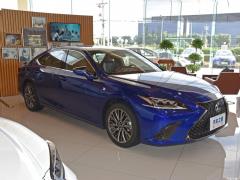2020 260 F СПОРТ 2020 260 F SPORT Фото 3 из 67