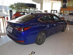 2020 260 F СПОРТ 2020 260 F SPORT Фото 5 из 67