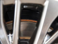 2020 260 F СПОРТ 2020 260 F SPORT Фото 36 из 67