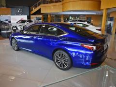 2020 260 F СПОРТ 2020 260 F SPORT Фото 4 из 67