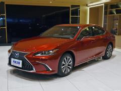 200 Премиум-издание 2020 г. 2020 200 Premium Edition Фото 1 из 98