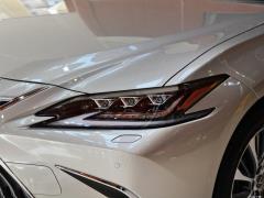 2020 300h Premium Edition 2020 300h Premium Edition Фото 20 из 49