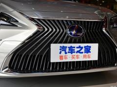2020 300h Premium Edition 2020 300h Premium Edition Фото 15 из 49