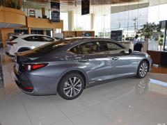 2020 300h Premium Edition 2020 300h Premium Edition Фото 4 из 50