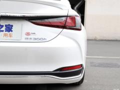 2020 300h Premium Edition 2020 300h Premium Edition Фото 135 из 175