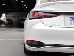 2020 300h Premium Edition 2020 300h Premium Edition Фото 125 из 175