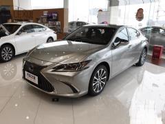 2020 300h Premium Edition 2020 300h Premium Edition Фото 14 из 266