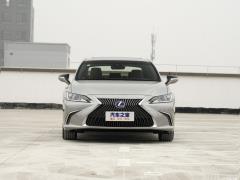 Фото Lexus ES200 (XV70)