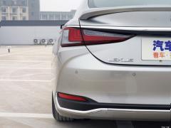 2020 300h Premium Edition 2020 300h Premium Edition Фото 76 из 266