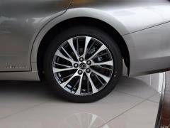 2020 300h Premium Edition 2020 300h Premium Edition Фото 189 из 266