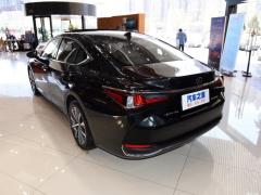 200 Премиум-издание 2020 г. 2020 200 Premium Edition Фото 4 из 41
