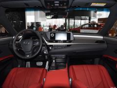 2020 260 F СПОРТ 2020 260 F SPORT Фото 1 из 45