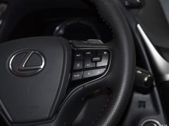 2020 260 F СПОРТ 2020 260 F SPORT Фото 9 из 45