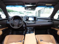 2020 300h Premium Edition 2020 300h Premium Edition Фото 26 из 498