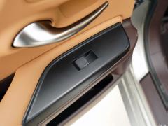 2020 300h Premium Edition 2020 300h Premium Edition Фото 428 из 498