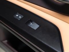 Модель 260 Excellence Edition 2020 года 2020 Model 260 Excellence Edition Фото 400 из 498