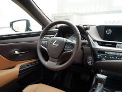 2020 300h Premium Edition 2020 300h Premium Edition Фото 165 из 498