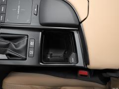 2020 300h Premium Edition 2020 300h Premium Edition Фото 58 из 498