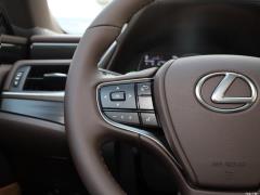 2020 300h Premium Edition 2020 300h Premium Edition Фото 40 из 498