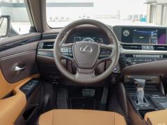 2020 300h Premium Edition 2020 300h Premium Edition Фото 160 из 498