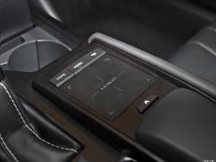 2020 260 F СПОРТ 2020 260 F SPORT Фото 32 из 204