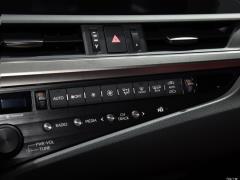 2020 260 F СПОРТ 2020 260 F SPORT Фото 52 из 204
